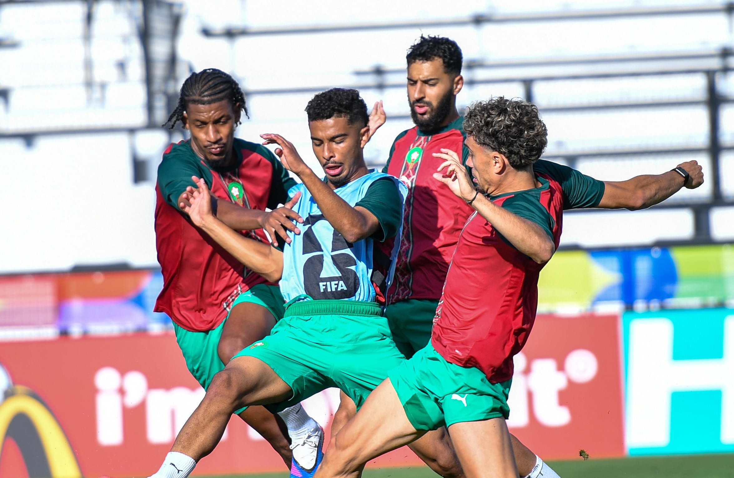 عيون أوروبا على "الأسود".. صفقات كبيرة تُطبخ في كواليس المونديال –